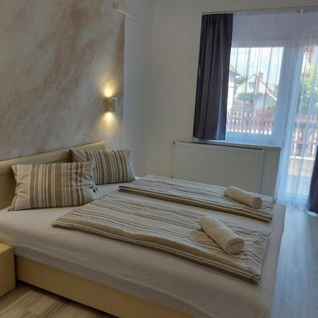 Central Lux Apartments Hajdúszoboszló 外观 照片